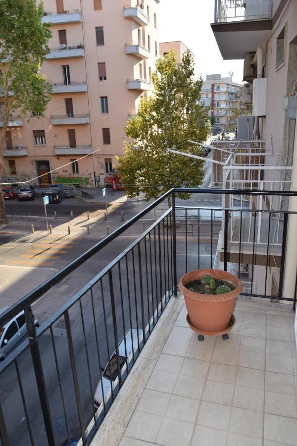 Appartement Dimora De Amicis 88 à Bari Extérieur photo