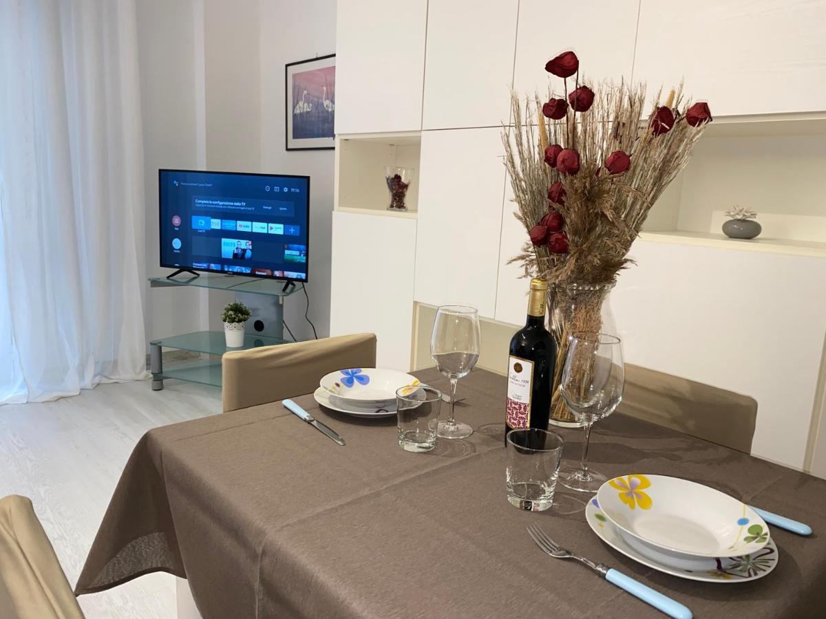 Appartement Dimora De Amicis 88 à Bari Extérieur photo